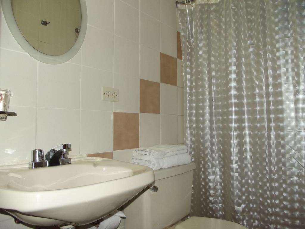 Hostal Gemina Lima Room photo